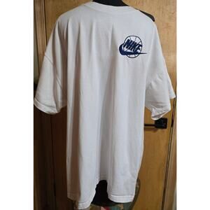 Men's Nike Tee (Size XXL)